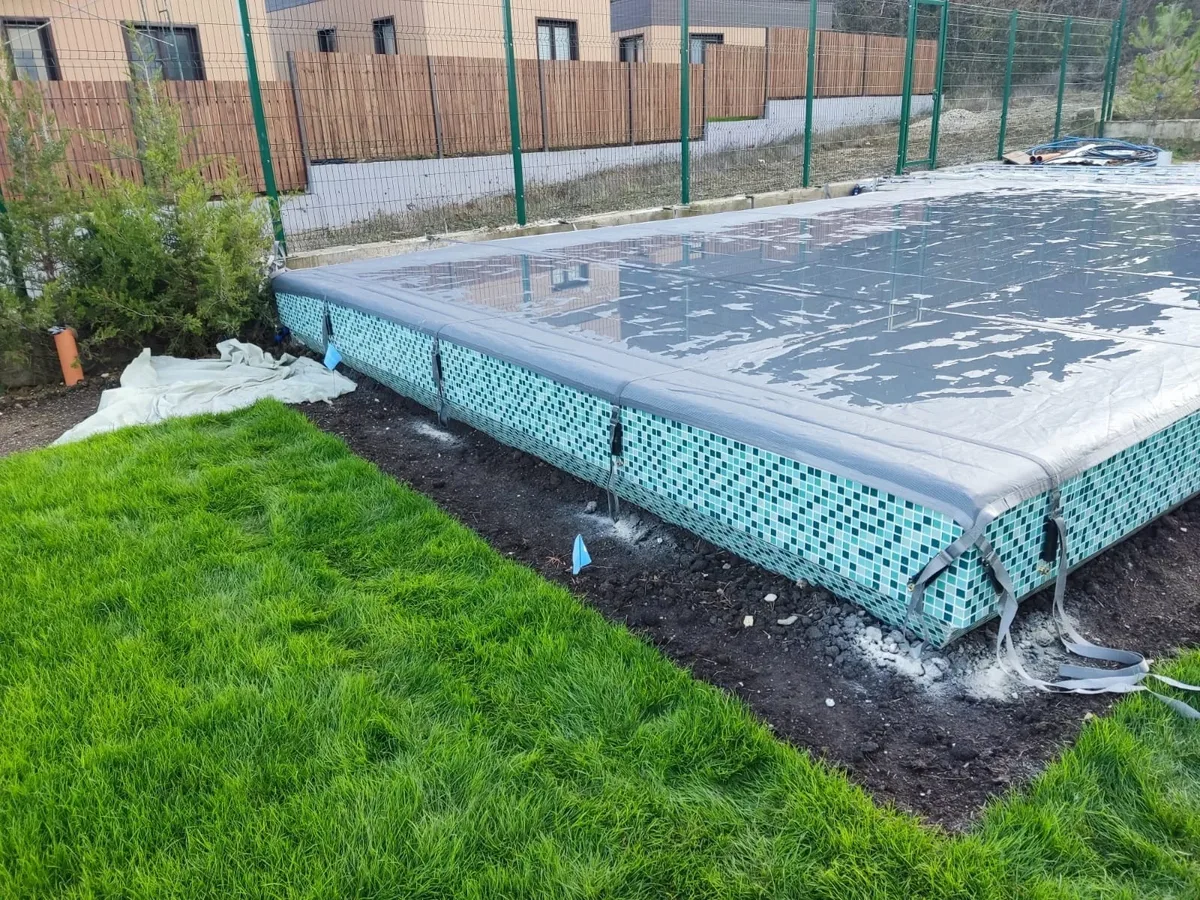 Батутное покрывало на бассейне в Тамбове